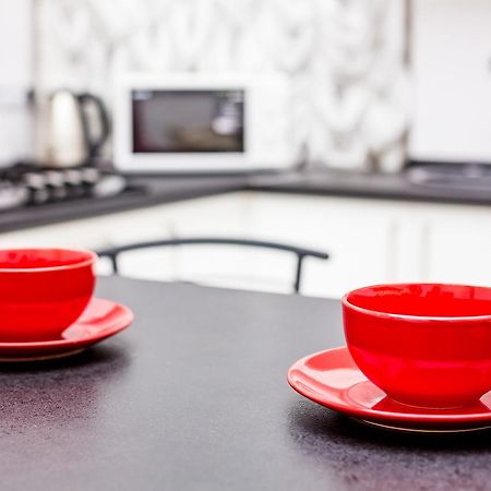 Designer Apartment Зі Світлом! Λβιβ Εξωτερικό φωτογραφία