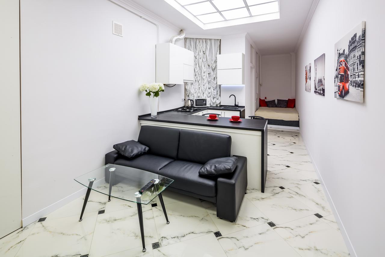 Designer Apartment Зі Світлом! Λβιβ Εξωτερικό φωτογραφία